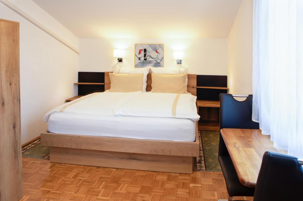 Rooms Gril Postojna Buitenkant foto